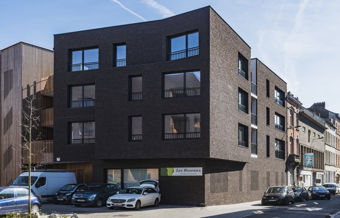 темно-коричнева фасадна плитка Vandersanden
