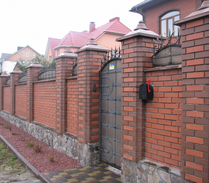 Клінкерна цегла Рубін Керамейя у кладці